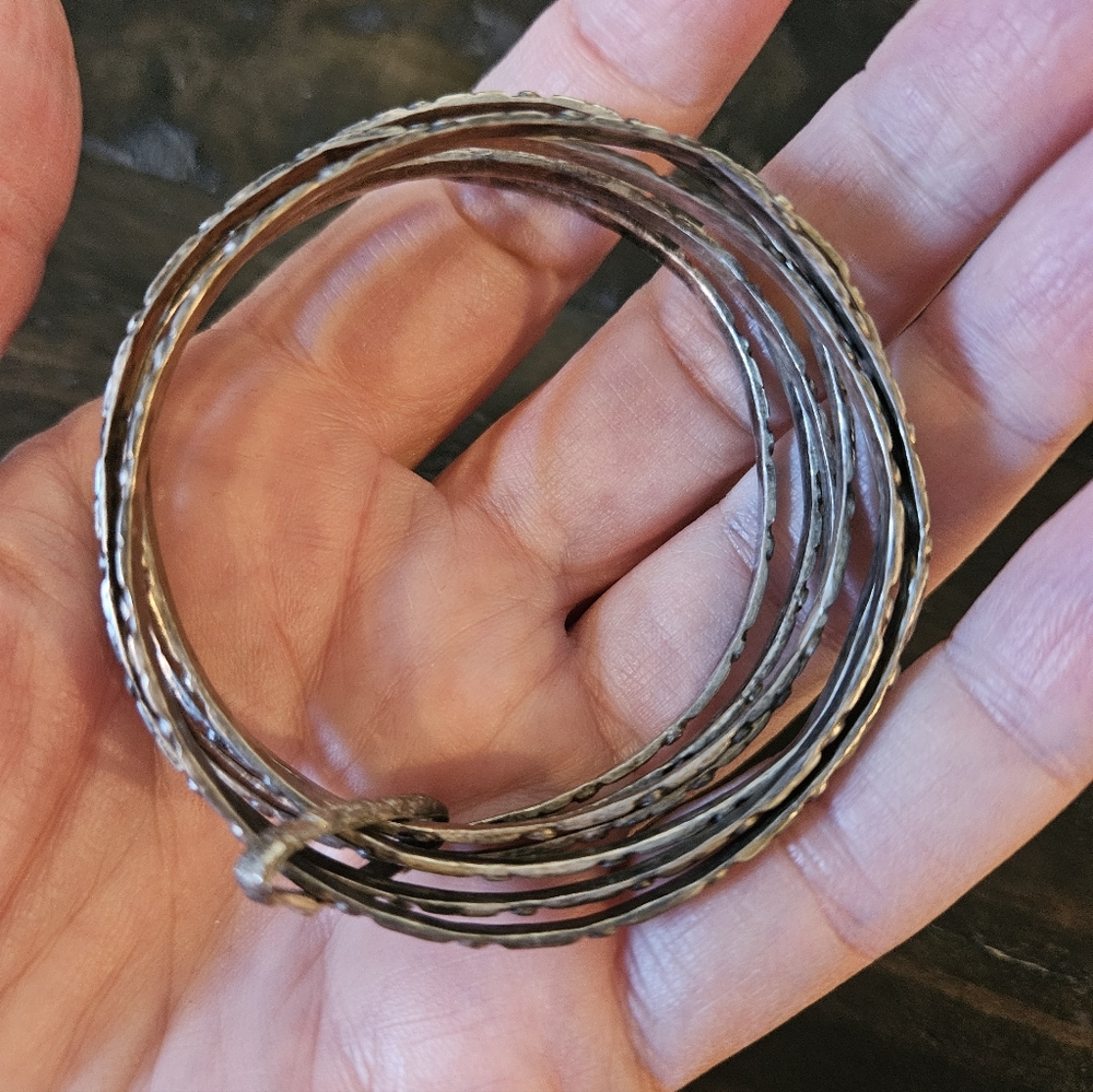 🍿Clearance🍿Vintage 7 Hammered Sterling Silver Child's Bracelets - Picture 3 of 6